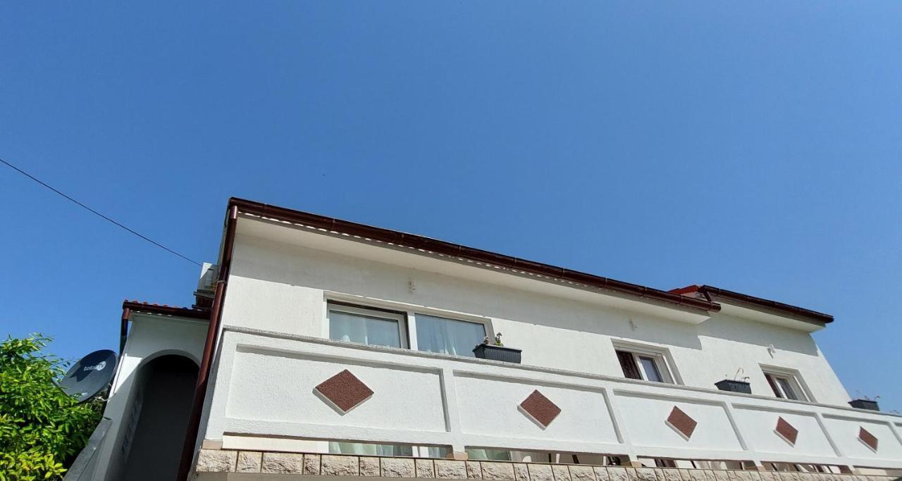 Apartman Sanja Kampor Екстер'єр фото